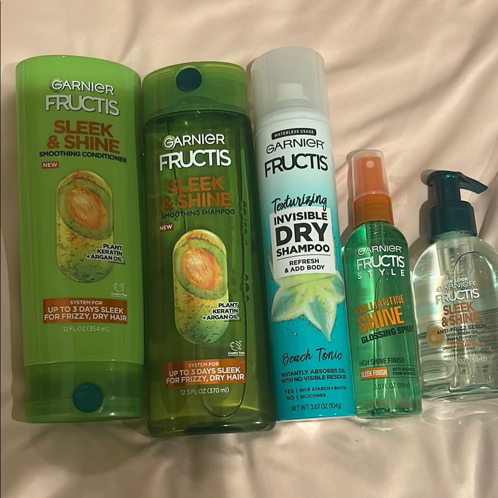 Garnier Fructis Bundle Shampoo & Condition Dry Shampoo & Glossing Spray & Serum